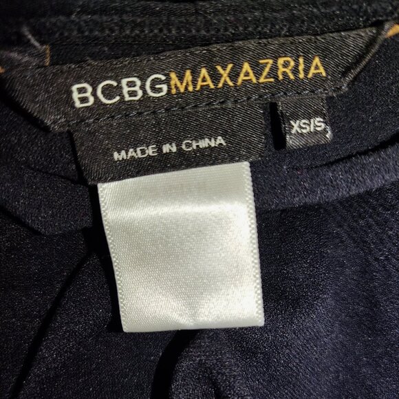 BCBG Max Azria | black short sleeve | v-neck neck | Size XS / S - Picture 7 of 9